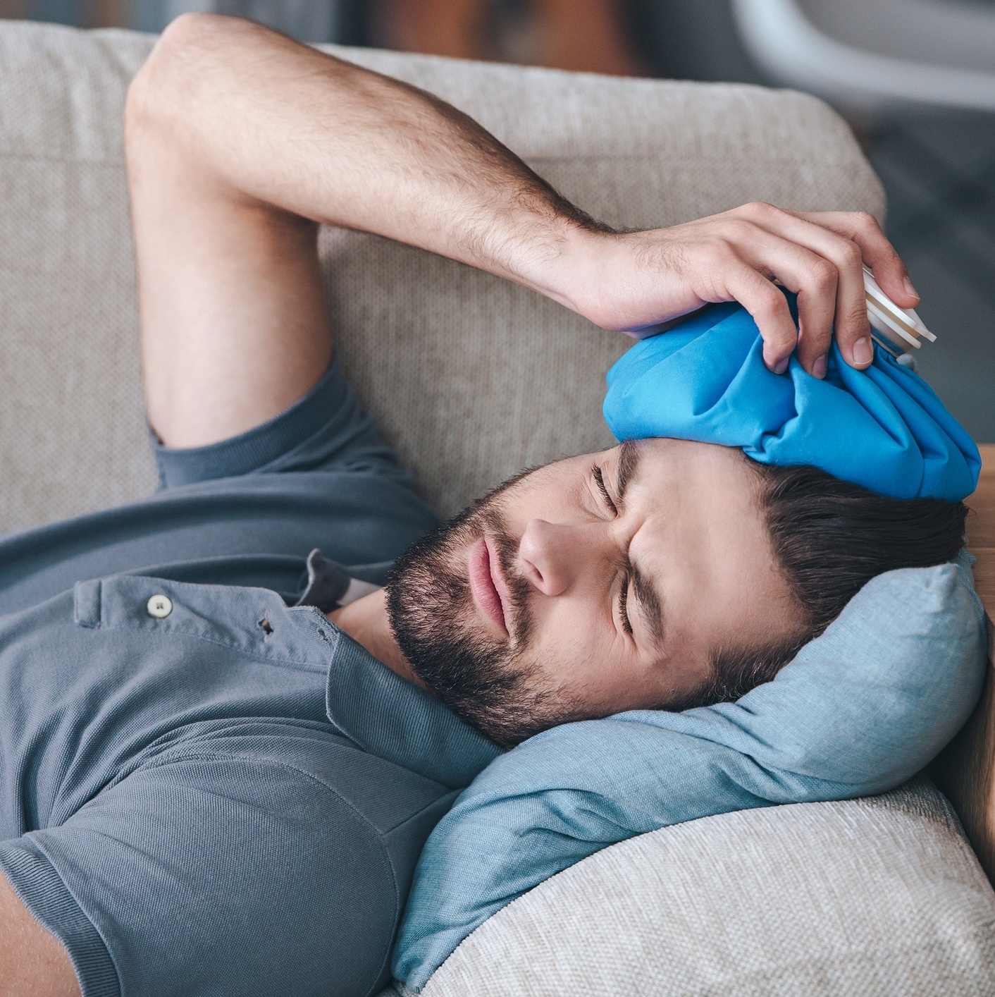 5 Títulos para Posts sobre Dor de Cabeça:
1. Dor de Cabeça: Guia Completo de Alívio Natural e Medicamentoso
2. 7 Dicas Infalíveis para Aliviar a Dor de Cabeça em Casa
3. Dor de Cabeça Tensional vs. Enxaqueca: Entenda as Diferenças e Tratamentos
4. Quando a Dor de Cabeça é um Sinal de Alerta? Saiba Identificar os Sintomas
5. O Poder dos Chás e Massagens no Combate à Dor de Cabeça