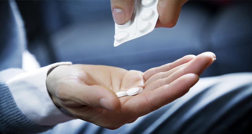 5 ideias de títulos:
1. Cetoprofeno: Guia Completo de Uso e Precauções
2. Entenda os Riscos e Benefícios do Cetoprofeno
3. Cetoprofeno na Gravidez e Amamentação: O Que Saber?
4. Como Tomar Cetoprofeno Corretamente para Alívio da Dor
5. Cetoprofeno e Seus Efeitos no Coração e Rins: Um Alerta