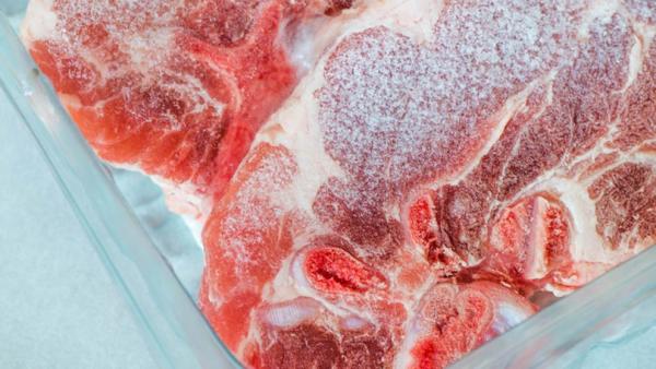 5 Dicas Infalíveis para Descongelar Carne em Minutos
Como Descongelar Carne no Micro-ondas Sem Cozinhar
O Segredo do Vinagre e Sal para Descongelar Carne Rapidamente
Método das Duas Panelas: Descongelamento Rápido e Eficaz
Água Corrente Fria: A Maneira Mais Segura de Descongelar Carne Rápido