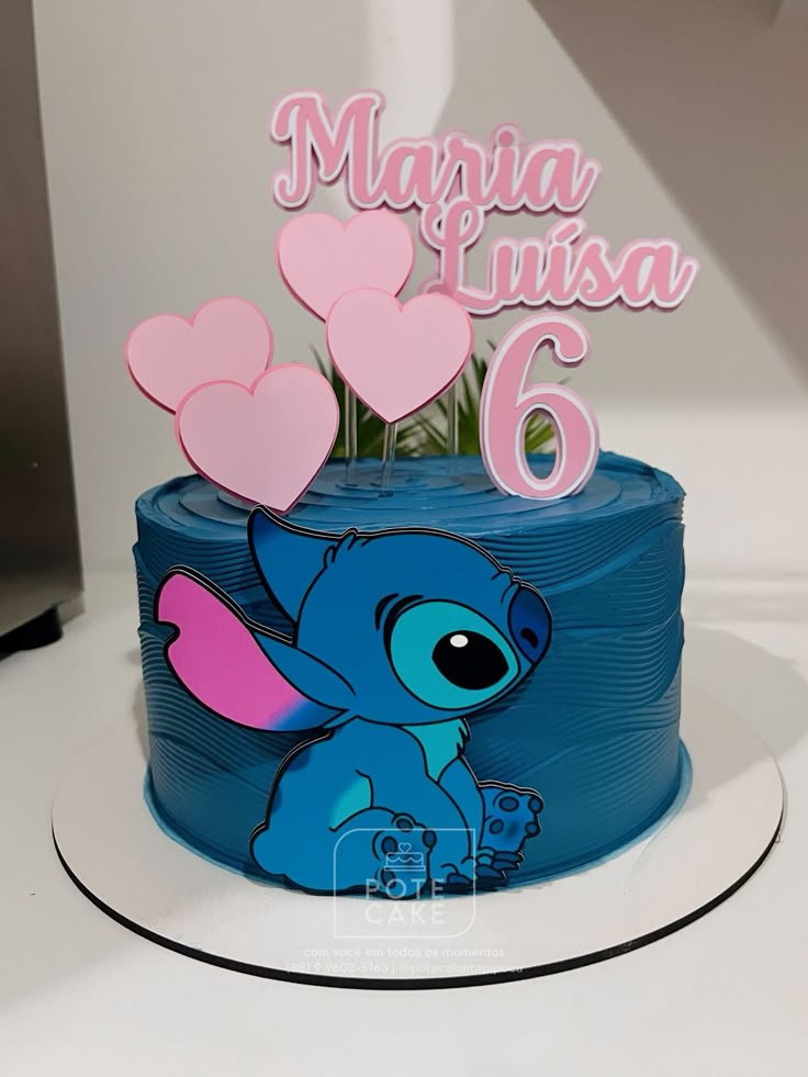 5 ideias de títulos:
1. Desenhe o Stitch em 5 Passos Simples: Do Rascunho à Cor!
2. Stitch Sentado: Um Guia Detalhado para Desenhar seu Personagem Favorito.
3. A Forma Alienígena do Stitch: Como Capturar sua Essência em Desenho.
4. Cores do Stitch: Guia Completo para Dar Vida ao seu Desenho.
5. Dicas de Ouro para Desenhar o Stitch como um Profissional.