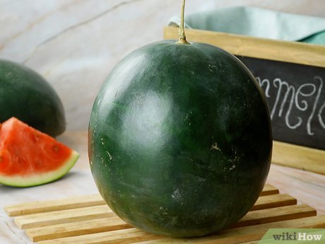 Como identificar uma melancia doce em 5 passos simples
