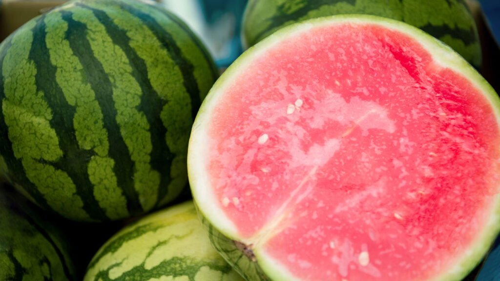 O segredo do som perfeito: Escolhendo a melancia ideal