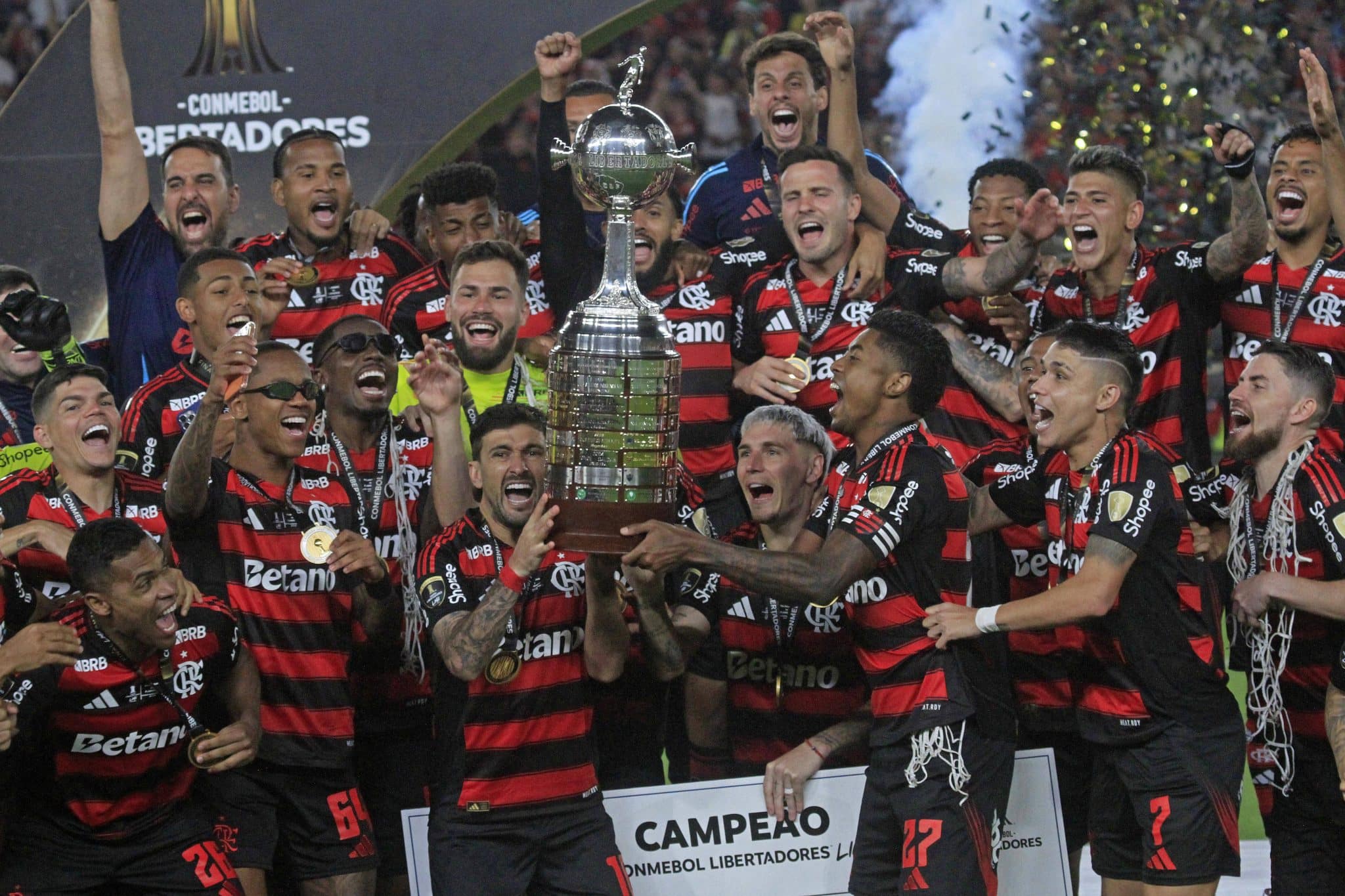 está o jogo do flamengo