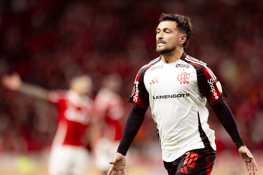 5 ideias de títulos:
1. Calendário Completo do Flamengo: Próximos Jogos e Resultados
2. Análise Tática: Flamengo vs. Red Bull Bragantino - Prévia do Brasileirão
3. Flamengo na Libertadores: Expectativas e Confrontos da Fase de Grupos
4. Histórico de Confrontos: Flamengo x Santos no Brasileirão
5. Flamengo Campeão Carioca 2026: A Campanha Vitoriosa