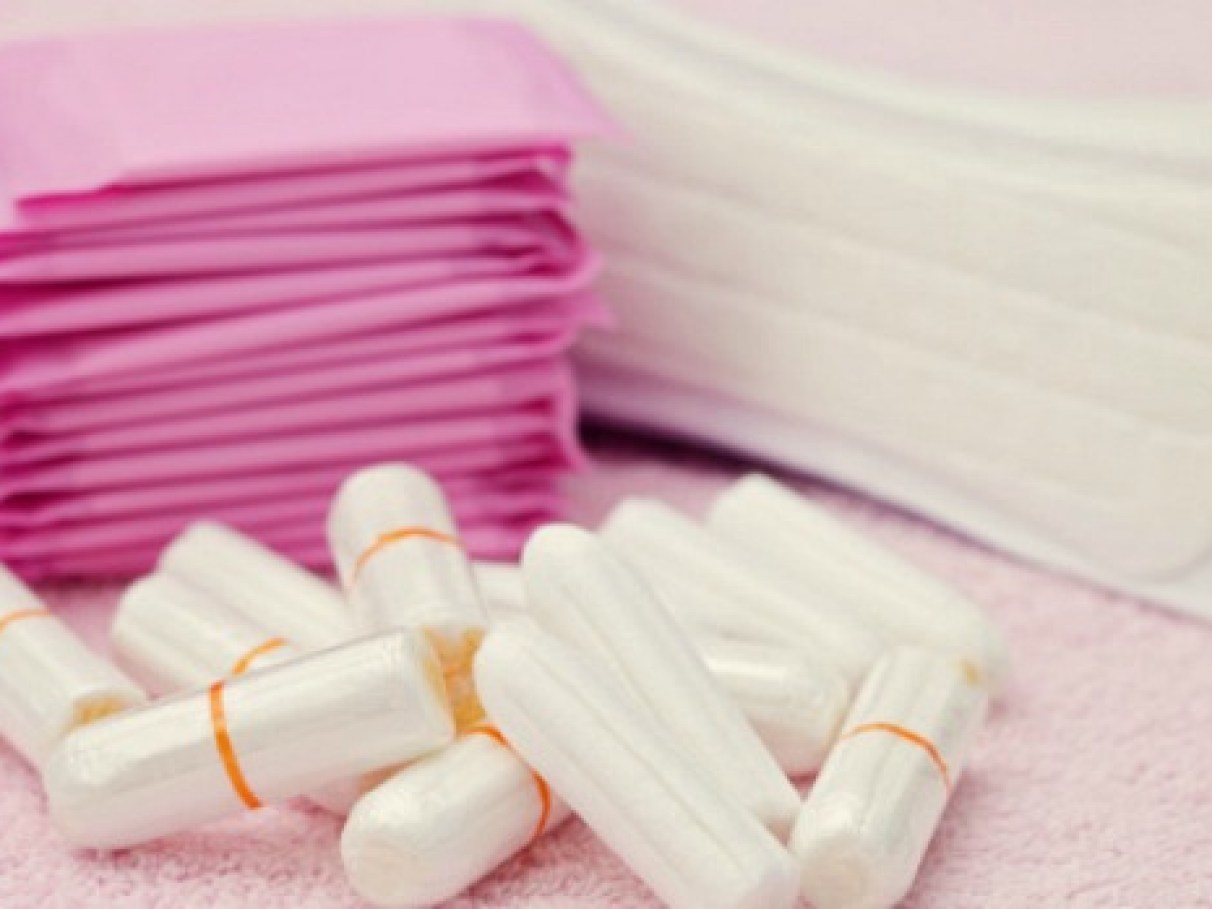 Como usar o coletor menstrual para emergências