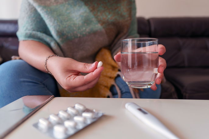 1. Ibuprofeno vs. Paracetamol: Qual a melhor opção para sua dor?
2. Guia completo: Como usar ibuprofeno com segurança e eficácia.
3. Ibuprofeno na gravidez: Riscos e alternativas seguras.
4. Dores musculares e inflamações: O papel do ibuprofeno no tratamento.
5. Ibuprofeno para febre: Dosagem correta e quando procurar um médico.