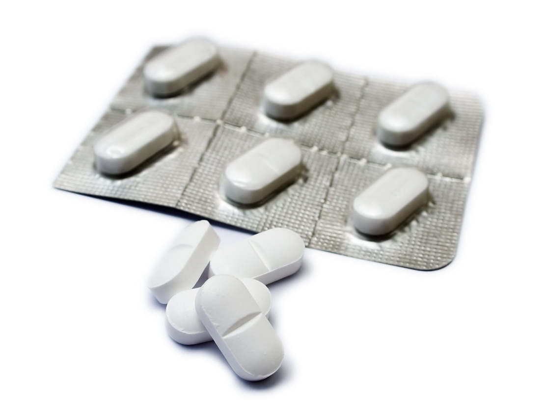 1. Ibuprofeno vs. Paracetamol: Qual a melhor opção para sua dor?
2. Guia completo: Como usar ibuprofeno com segurança e eficácia.
3. Ibuprofeno na gravidez: Riscos e alternativas seguras.
4. Dores musculares e inflamações: O papel do ibuprofeno no tratamento.
5. Ibuprofeno para febre: Dosagem correta e quando procurar um médico.