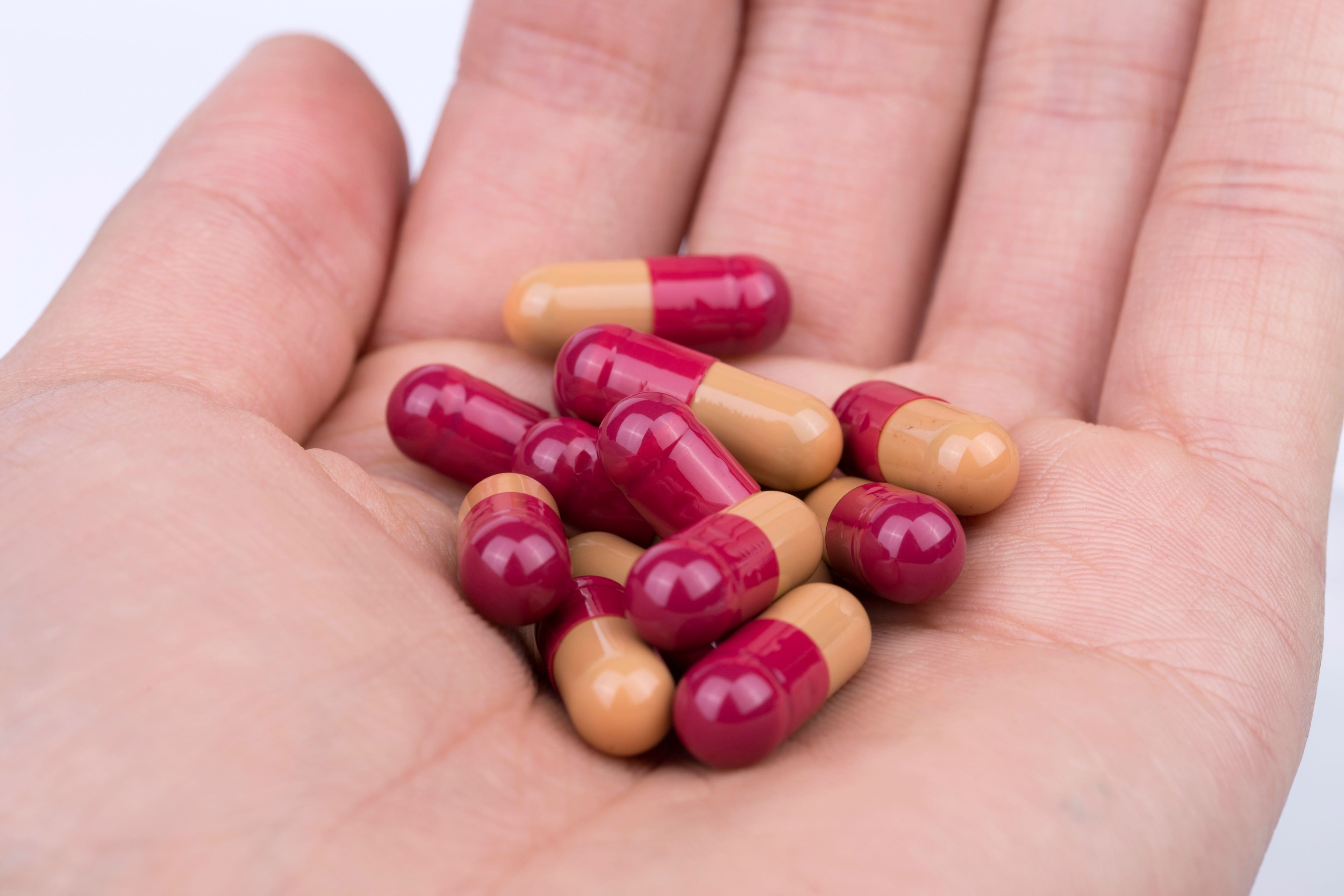 5 ideias de títulos:
1. Omeprazol: Guia Completo de Uso e Indicações
2. Os Riscos da Automedicação com Omeprazol
3. Omeprazol em Jejum: Por Que Essa é a Melhor Forma de Tomar?
4. Efeitos Colaterais e Contraindicações do Omeprazol
5. Omeprazol para Gastrite e Refluxo: Alívio e Cuidados