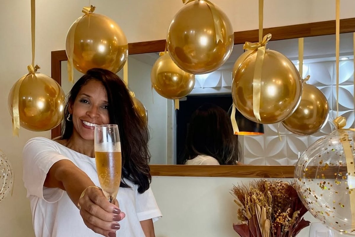 5 ideias de títulos:
1. Guia Completo: Como Tirar Seu Passaporte
2. Manchas Difíceis? Aprenda a Tirar de Roupas e Tecidos
3. Dúvidas Comuns Sobre CNH: O Que Fazer?
4. Fotografia para Iniciantes: Dicas Essenciais para Tirar Fotos Incríveis
5. Como Resolver Dúvidas Técnicas: Um Passo a Passo Eficaz